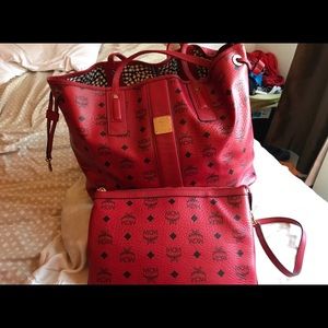 MCM Liz medium reversible visetos tote